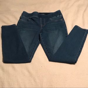 Old Navy Rockstar Pull-on Skinny Jeans